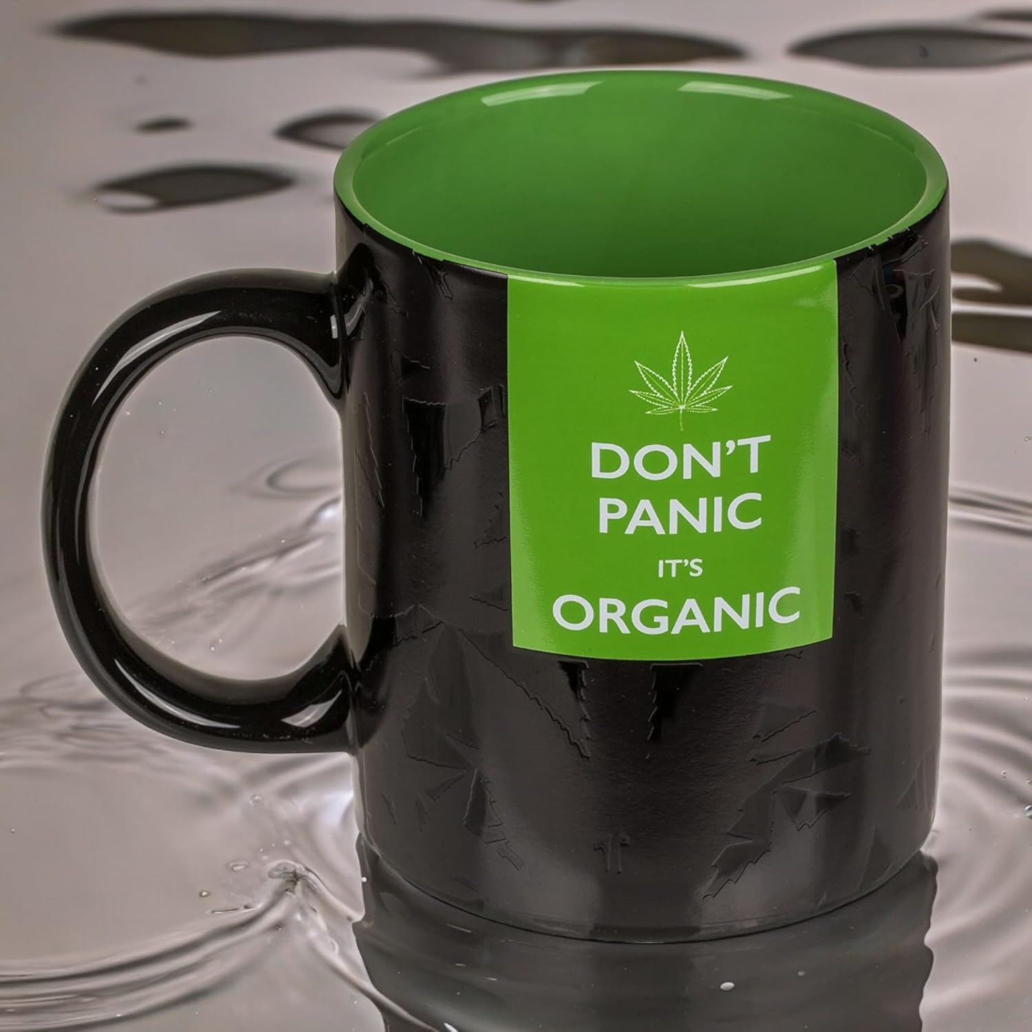 MIK funshopping Tasse à café Tasse à thé Motif cannabis sensible à la chaleur Tasse en chanvre Don't Panic it's Organic Tasse en céramique réagit à la chaleur 350 ml Noir/vert