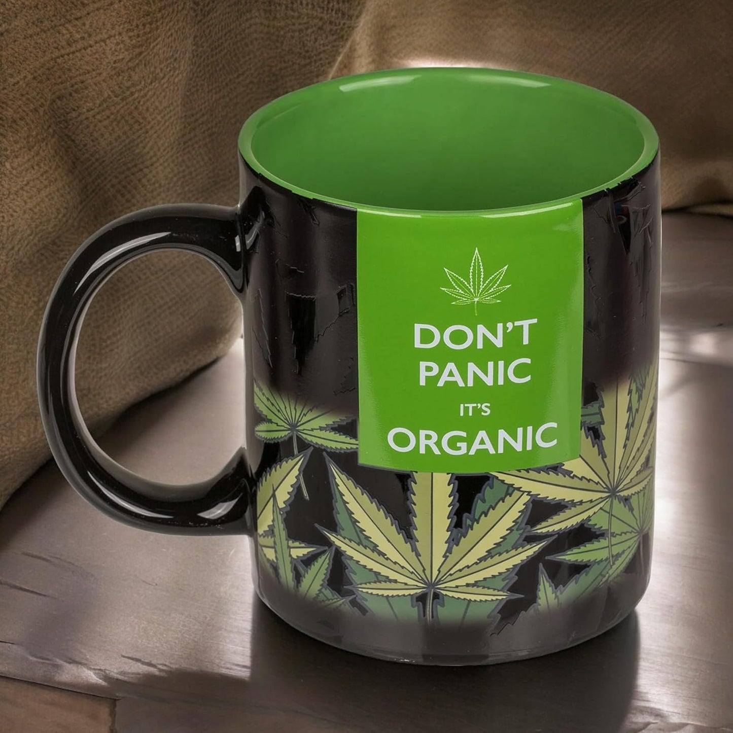 MIK funshopping Tasse à café Tasse à thé Motif cannabis sensible à la chaleur Tasse en chanvre Don't Panic it's Organic Tasse en céramique réagit à la chaleur 350 ml Noir/vert